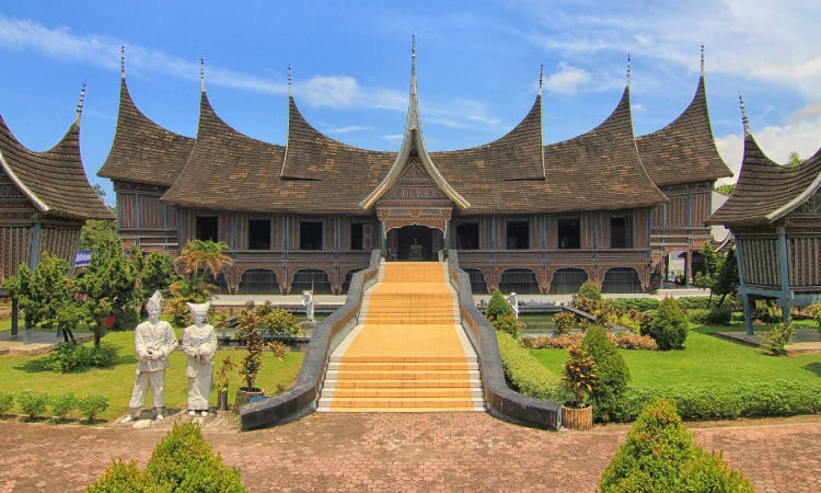 Travel Umroh Padang Terbaik! Penuh Fasilitas Yang Premium!